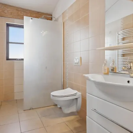 Stunning In With Kitchen