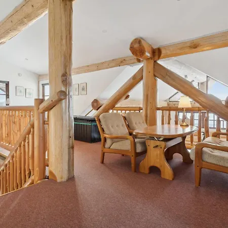 Stunning In With Kitchen Feriehus